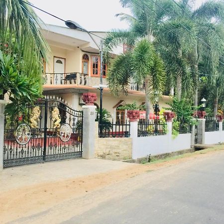 Senthil Complex Hotel Jaffna Bagian luar foto