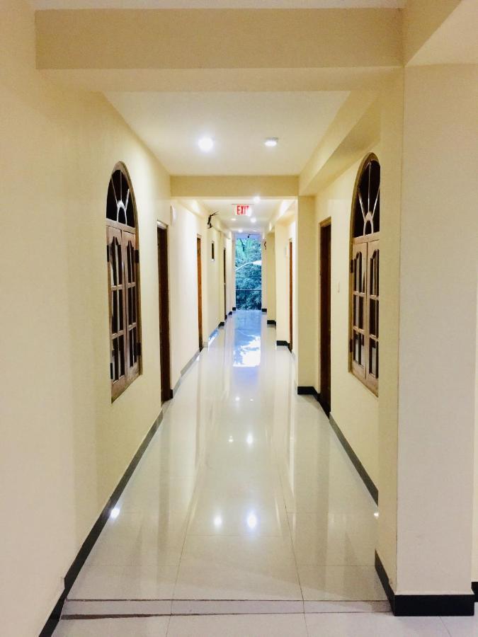 Senthil Complex Hotel Jaffna Bagian luar foto