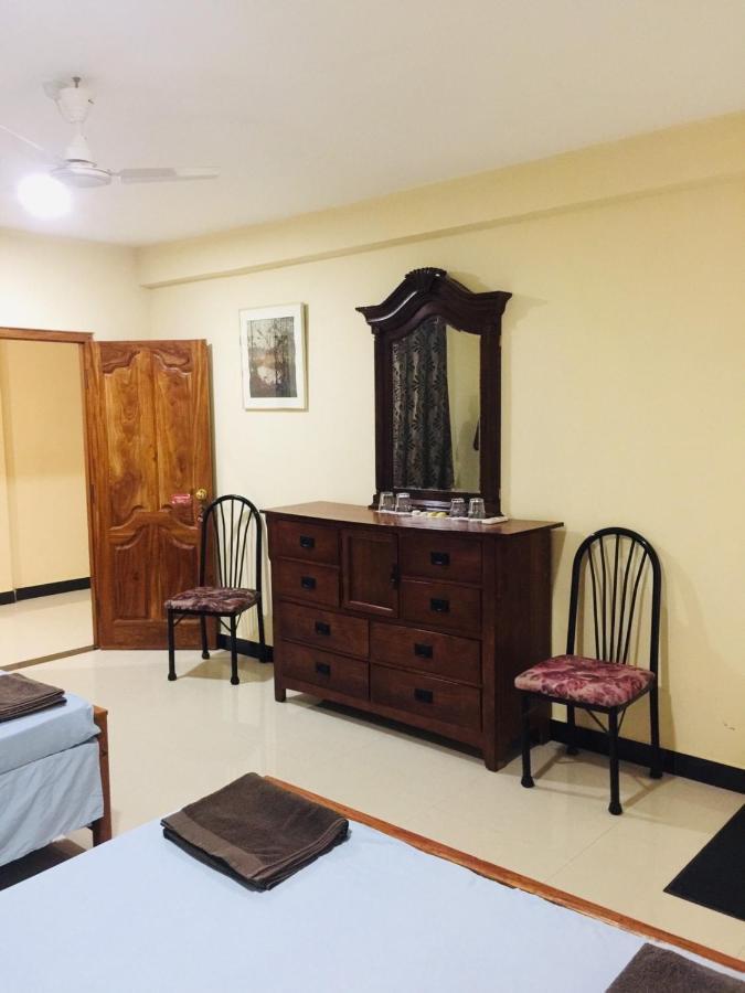 Senthil Complex Hotel Jaffna Bagian luar foto
